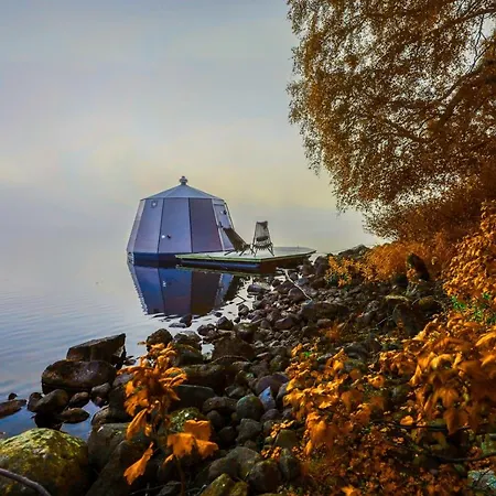 Arctic Guesthouse&igloos Kro