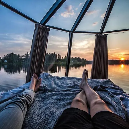 Arctic & Igloos אורחן 3*