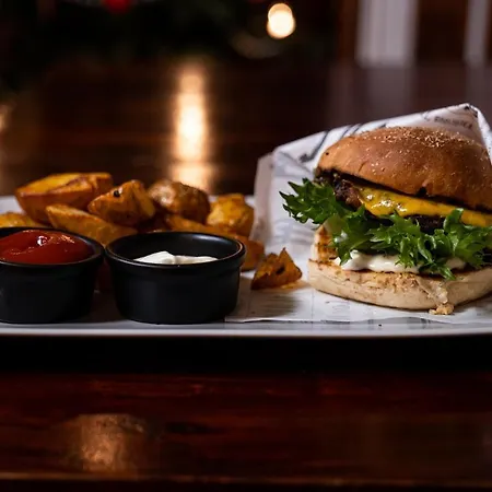 אורחן Arctic & Igloos ראנואה