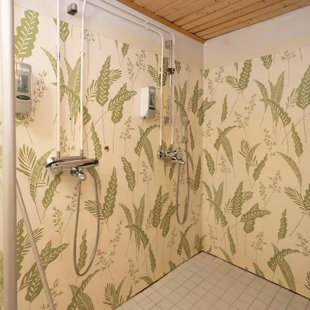 Arctic & Igloos אורחן ראנואה