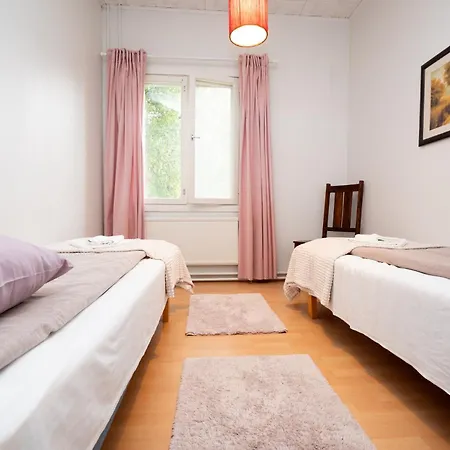 여관 Arctic & Igloos