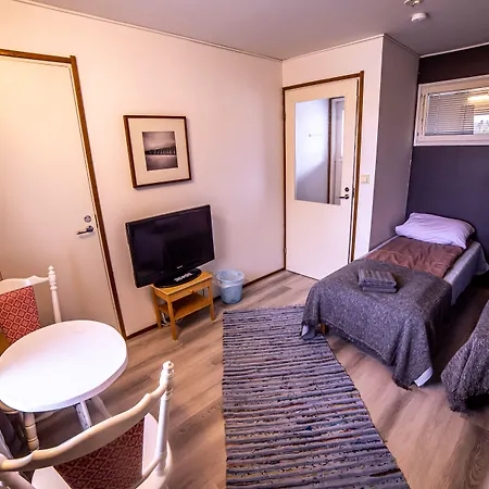 אורחן Arctic & Igloos ראנואה