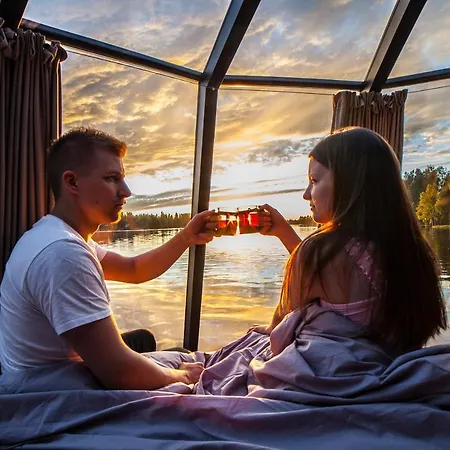 여관 Arctic & Igloos 라누아