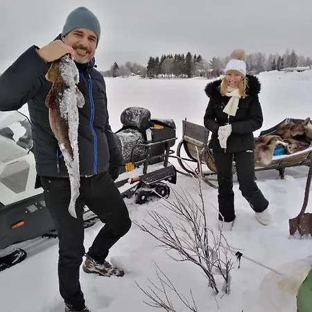 Arctic & Igloos Inn
