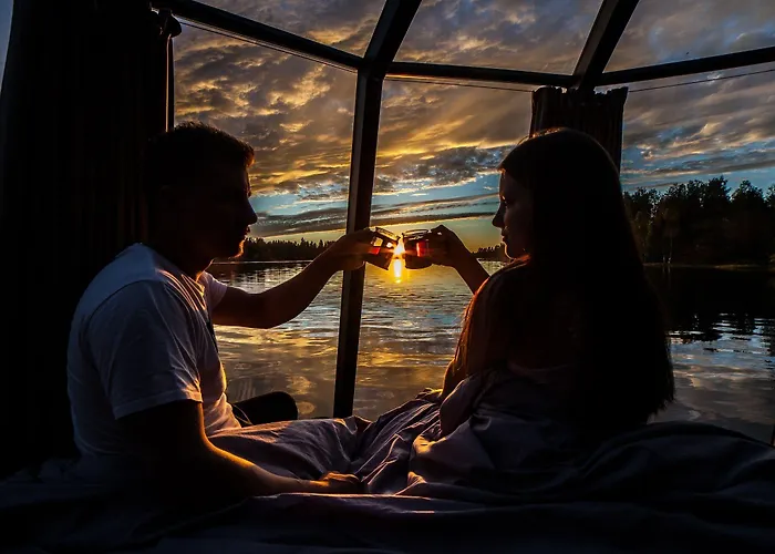 Arctic & Igloos Estalagem 3*